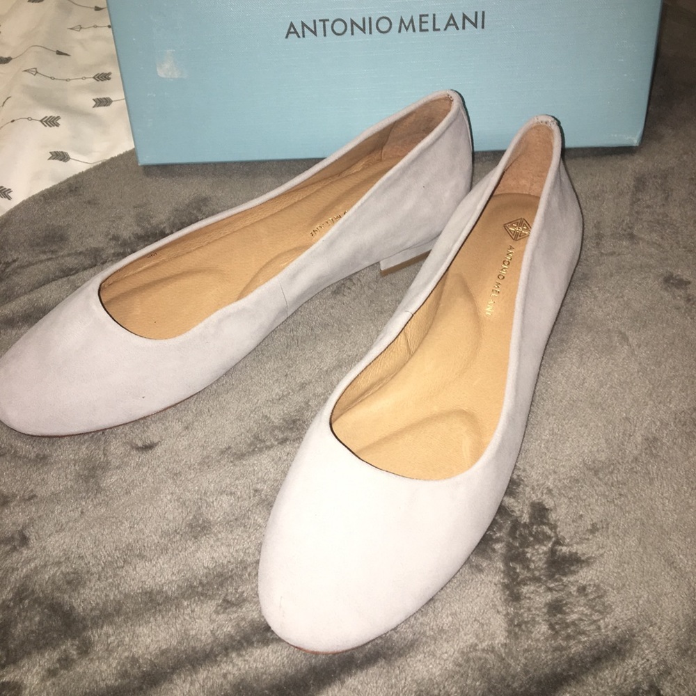 SOLD OUT/NIB Antonio Melani powder blue